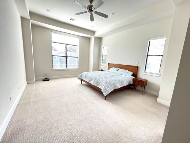 5731 Larkin Street B, Houston, TX 77007