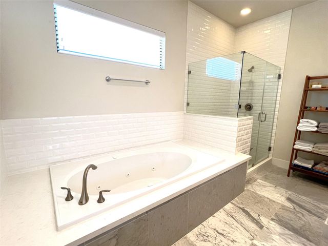 5731 Larkin Street B, Houston, TX 77007