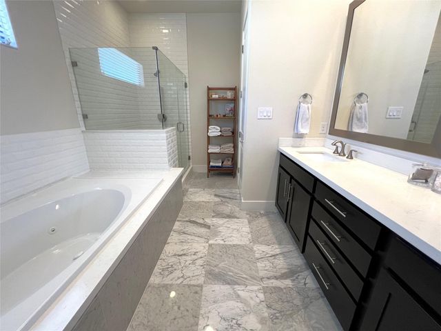 5731 Larkin Street B, Houston, TX 77007