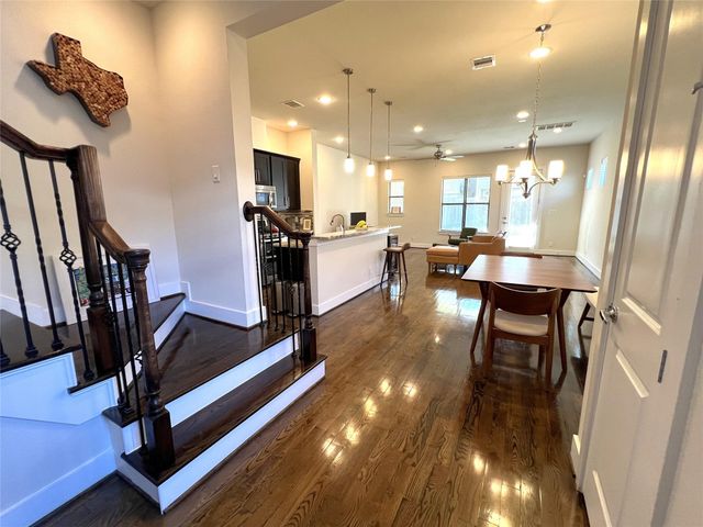 5731 Larkin Street B, Houston, TX 77007