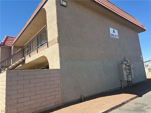 4300 North Lamont Street 216, Las Vegas, NV 89115
