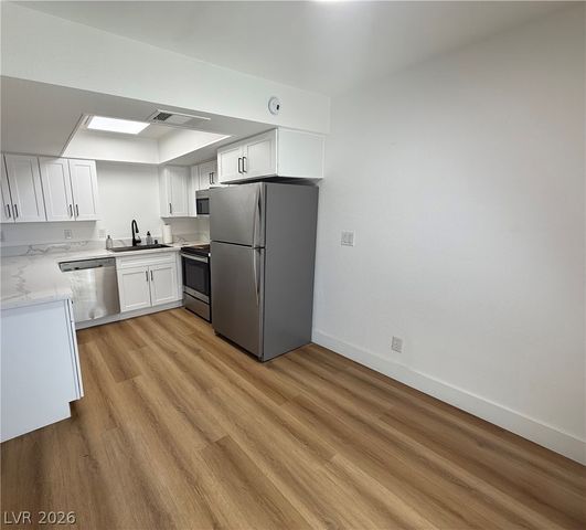4300 North Lamont Street 216, Las Vegas, NV 89115
