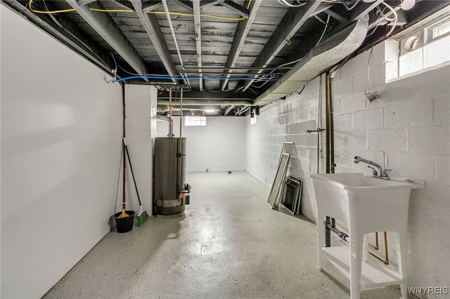 192 Diane Drive, Cheektowaga, NY 14225