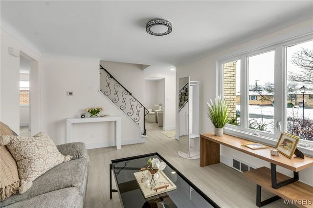 192 Diane Drive, Cheektowaga, NY 14225