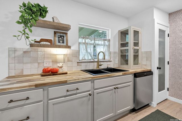 5914 CHANNCY SPRINGS ST, San Antonio, TX 78233