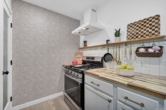 5914 CHANNCY SPRINGS ST, San Antonio, TX 78233