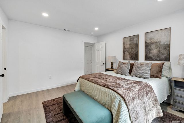 5914 CHANNCY SPRINGS ST, San Antonio, TX 78233