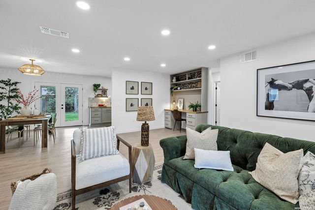 5914 CHANNCY SPRINGS ST, San Antonio, TX 78233