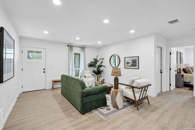 5914 CHANNCY SPRINGS ST, San Antonio, TX 78233