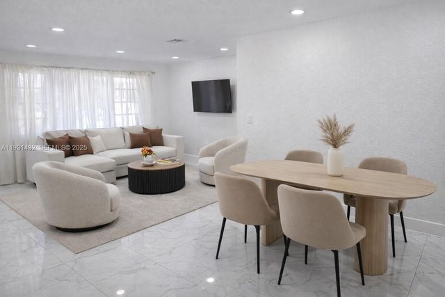 3440 NW 206th St A, Miami Gardens, FL 33056