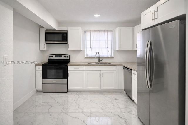 3440 NW 206th St A, Miami Gardens, FL 33056