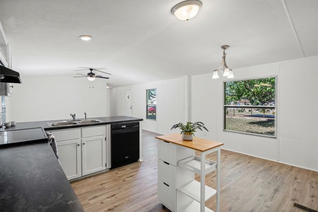 6525 Blue Water Court, Granbury, TX 76049