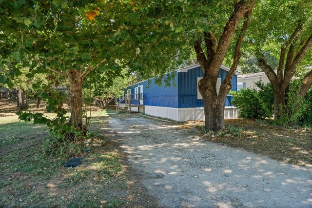 6525 Blue Water Court, Granbury, TX 76049