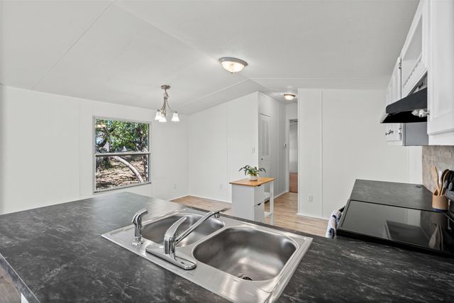 6525 Blue Water Court, Granbury, TX 76049