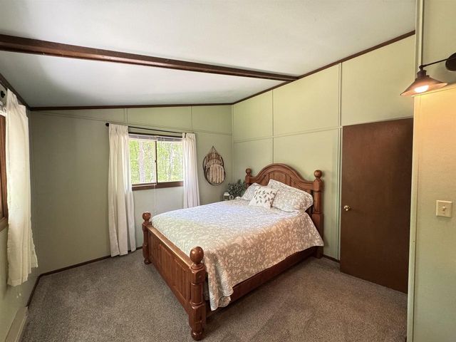 E2605 PINE COURT, Waupaca, WI 54981