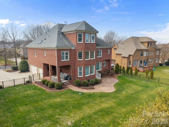 9418 Wallace Pond Drive, Huntersville, NC 28078