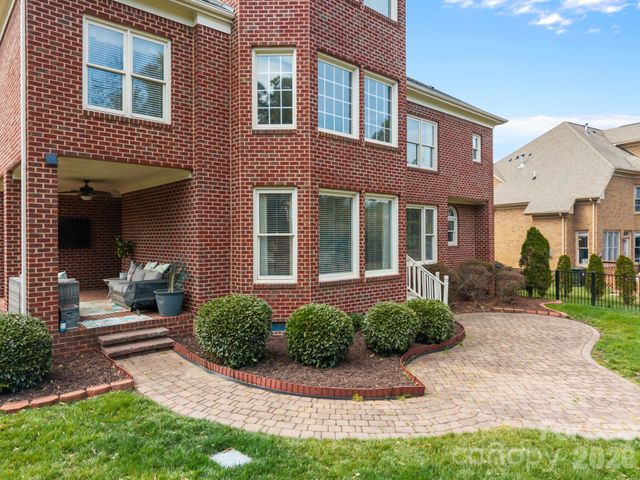 9418 Wallace Pond Drive, Huntersville, NC 28078