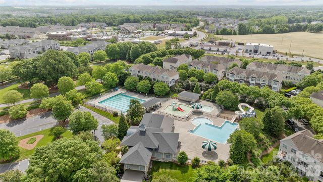 9418 Wallace Pond Drive, Huntersville, NC 28078