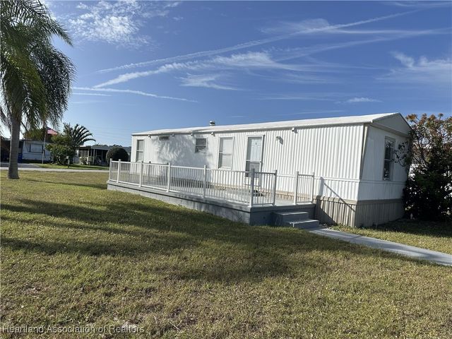 2273 Kansas Street, Sebring, FL 33870