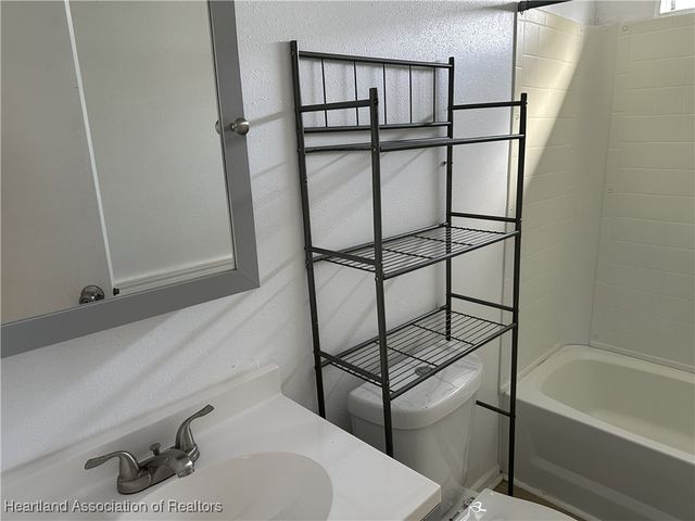 2273 Kansas Street, Sebring, FL 33870