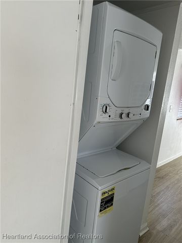 2273 Kansas Street, Sebring, FL 33870