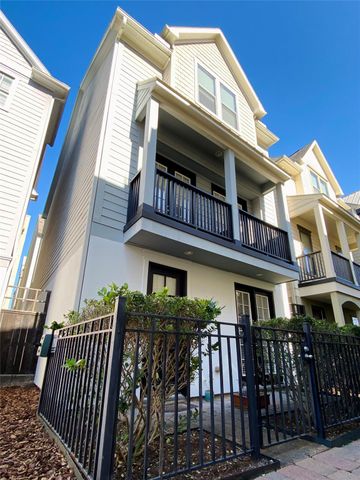 3255 Maxroy Street, Houston, TX 77008