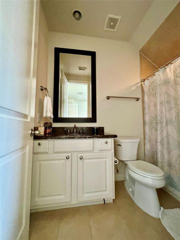 3255 Maxroy Street, Houston, TX 77008