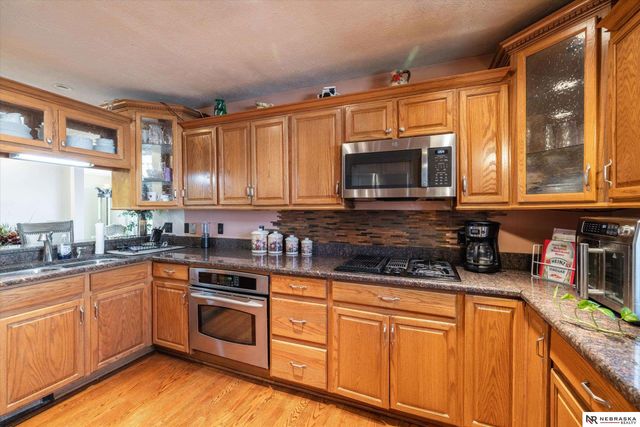 11008 Grand Avenue, Omaha, NE 68164