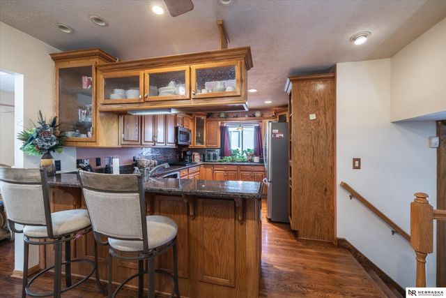 11008 Grand Avenue, Omaha, NE 68164