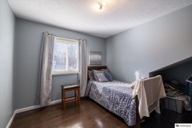 11008 Grand Avenue, Omaha, NE 68164