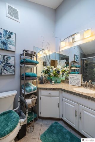 11008 Grand Avenue, Omaha, NE 68164