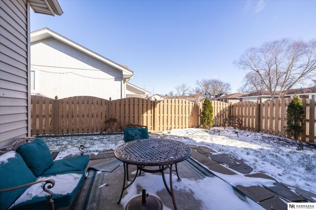 11008 Grand Avenue, Omaha, NE 68164