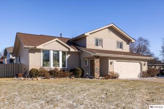 11008 Grand Avenue, Omaha, NE 68164