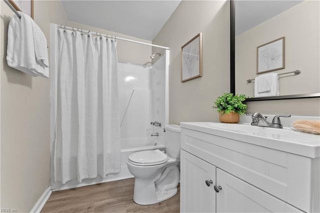 18 Hull ST, Newport News, VA 23601