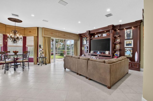 19548 Estuary Drive, Boca Raton, FL 33498