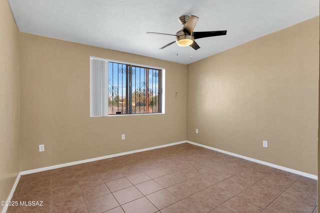 101 W Corona Road, Tucson, AZ 85756