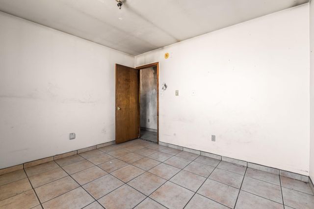 5319 Powers Way Road SW, Albuquerque, NM 87121