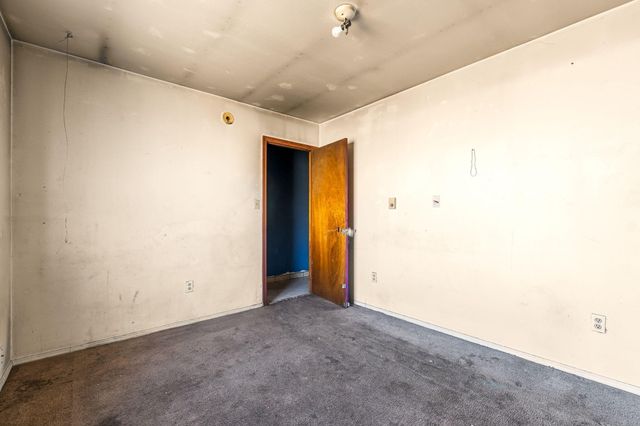 5319 Powers Way Road SW, Albuquerque, NM 87121