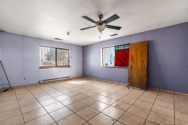 5319 Powers Way Road SW, Albuquerque, NM 87121