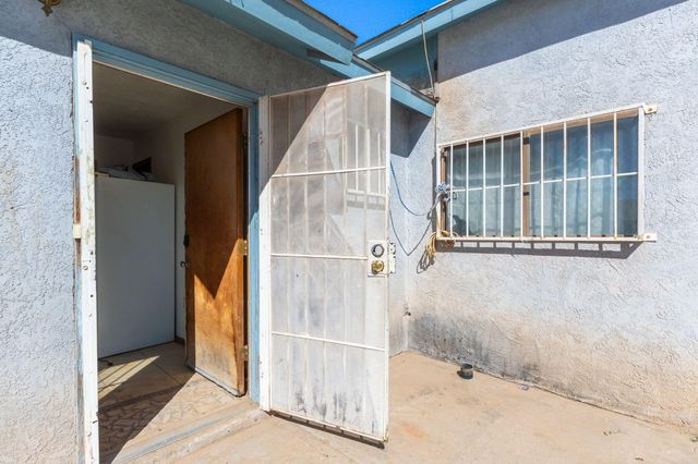 5319 Powers Way Road SW, Albuquerque, NM 87121