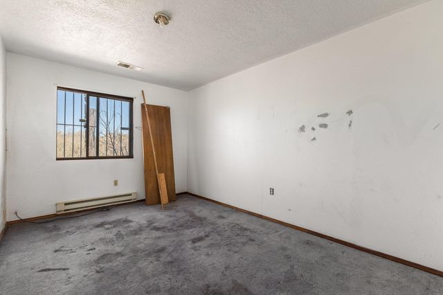 5319 Powers Way Road SW, Albuquerque, NM 87121