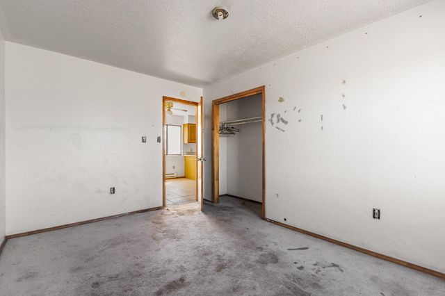 5319 Powers Way Road SW, Albuquerque, NM 87121