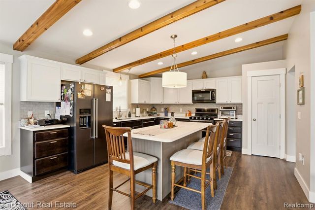 10413 Elms Road, Montrose, MI 48457