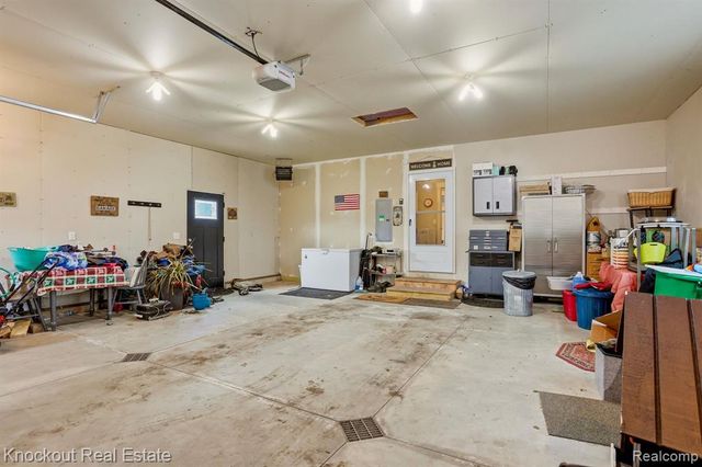 10413 Elms Road, Montrose, MI 48457