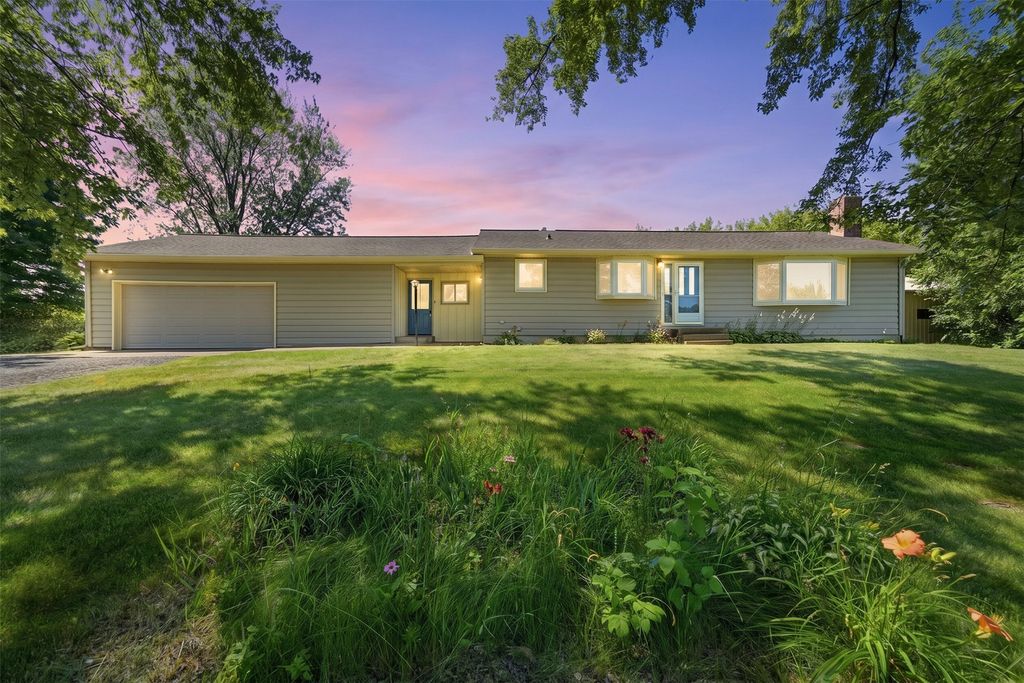 Image 2 of property listing at S13480 State Road 37, Mondovi, WI 54755