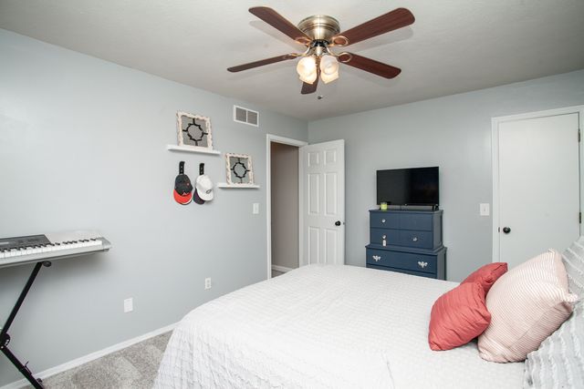 1308 Mill Creek Road, Bloomington, IL 61704