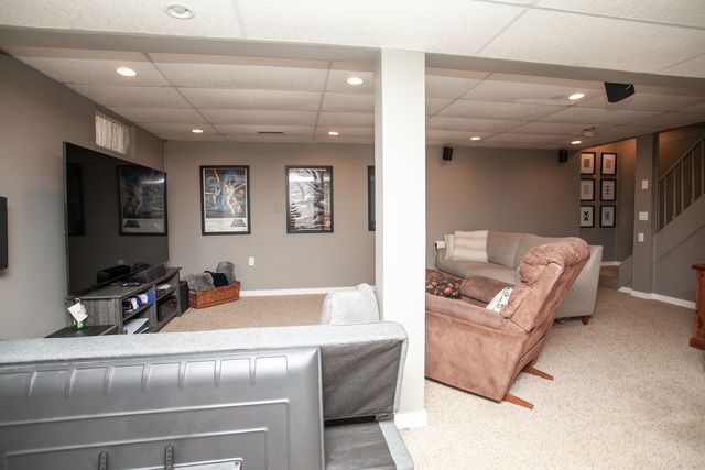 1308 Mill Creek Road, Bloomington, IL 61704