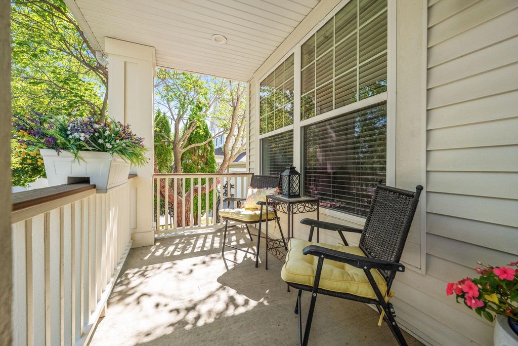 14124 55th Avenue N, Plymouth, MN 55446 — photo 2