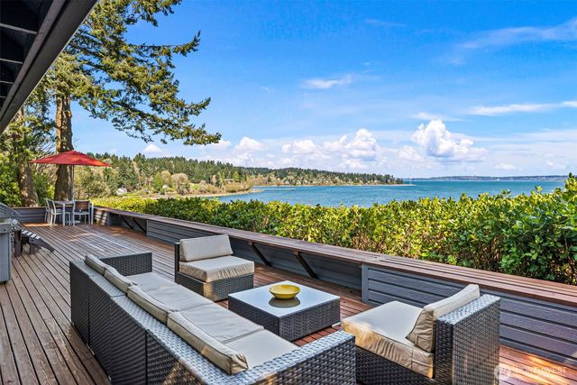 8032 SW 222nd Place, Vashon, WA 98070