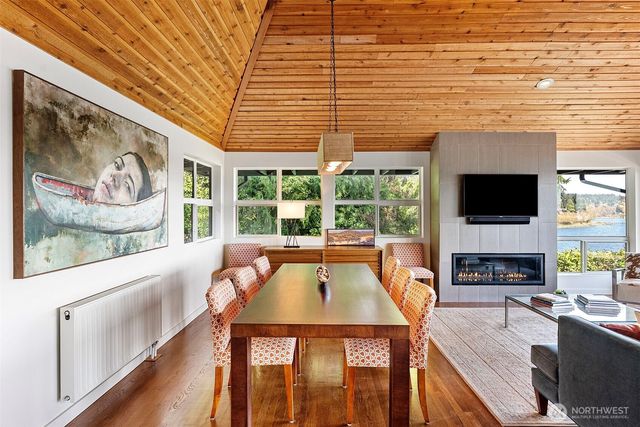 8032 SW 222nd Place, Vashon, WA 98070